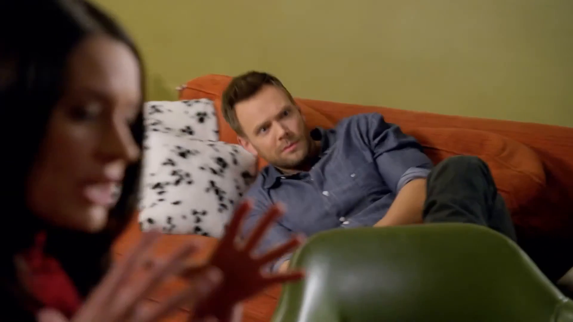 Community - Dean Pares Down Sexuality at 00:20 — 06_FRANKIE